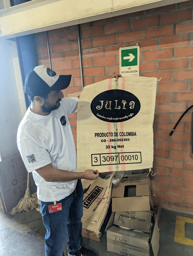 F6 - Colombia
